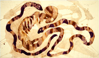 Jürgen Brodwolf, Kauernde Figur mit zwei Schlangen aus „Die Nibelungen“, 1996, Bleistift, Kohle, Aquarell, Gouache, 45 x 76 cm, Kunstmuseum Bayreuth